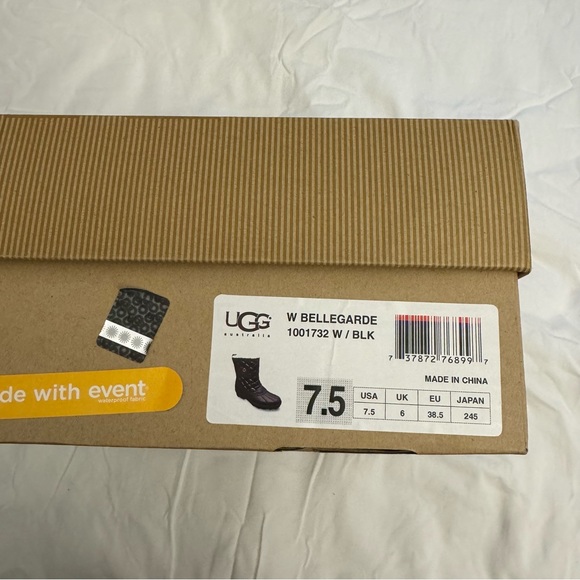 UGG Bellegarde Quilted Leather waterproof Shearling Boots, Black, Size 7.5 - Picture 9 of 10